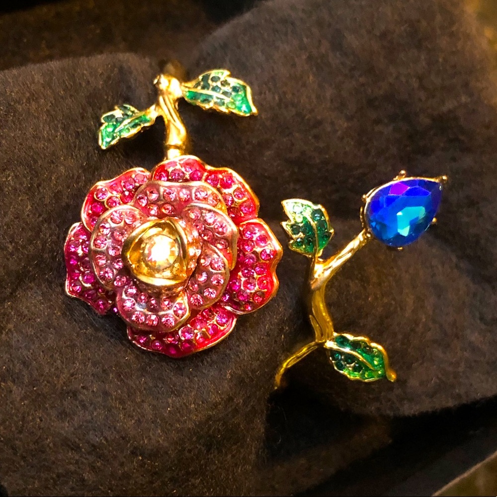 Flower/Leaves Hinged Cuff Bracelet with Faceted Colored Stones. NWT